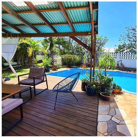 Ti Case Fleurie * Piscine * Jardin Tropical سان لوي المظهر الخارجي الصورة